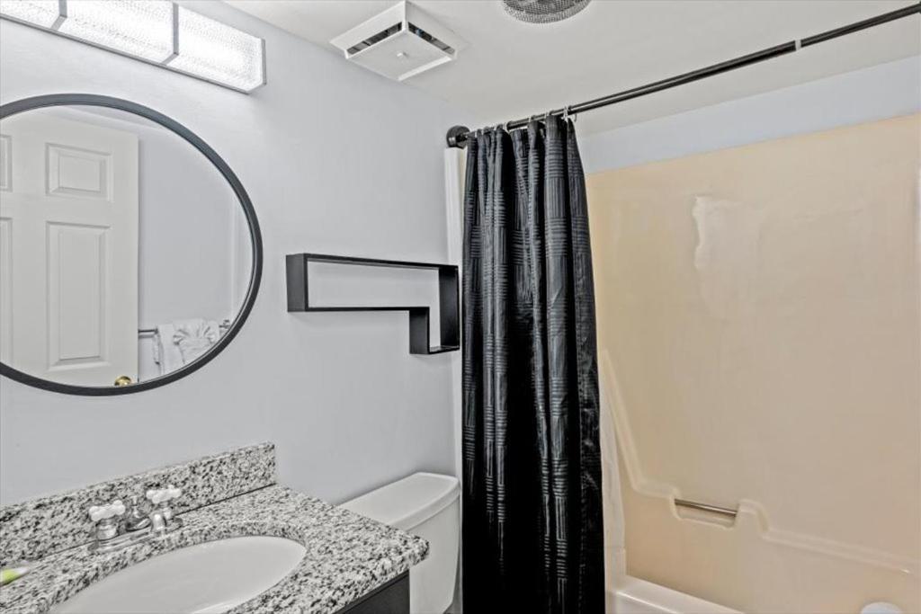 Corner Unit Balcony Free Tix Location Villa Гетлинбург Екстериор снимка